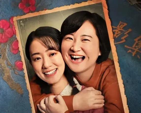 她进娱乐圈吃瓜却红了