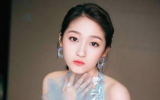 娱乐圈十大吃瓜女星小说,揭秘十大吃瓜女星的幕后故事