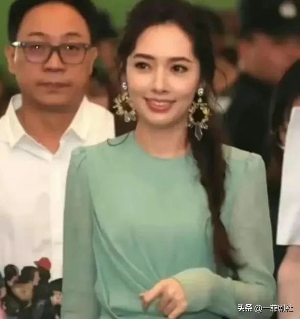 娱乐圈大瓜吃不停,揭秘明星幕后真相